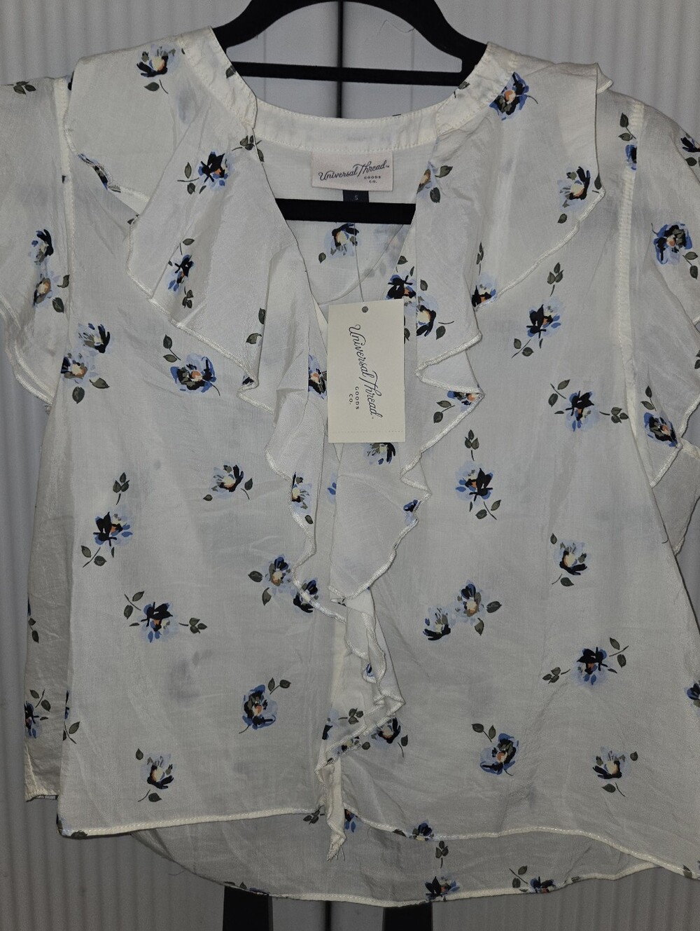 Universal Thread Cream Floral Ruffle Front Blouse